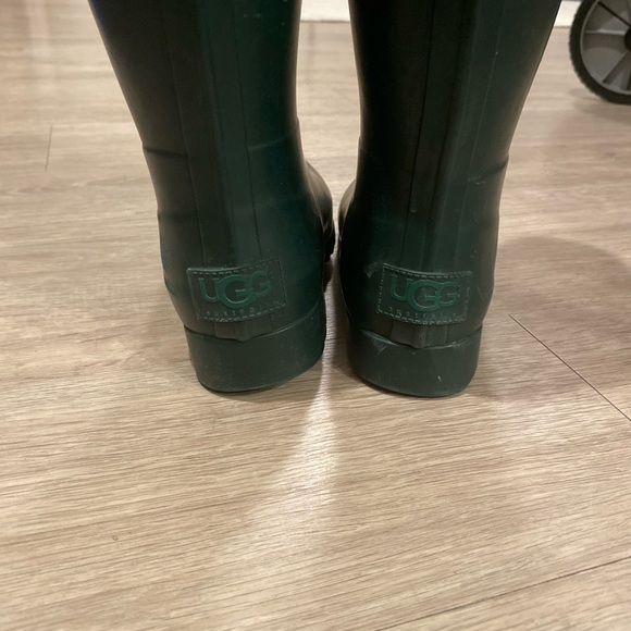 UGG womens Sabine Green Plaid boots size 6 - Picture 5 of 9
